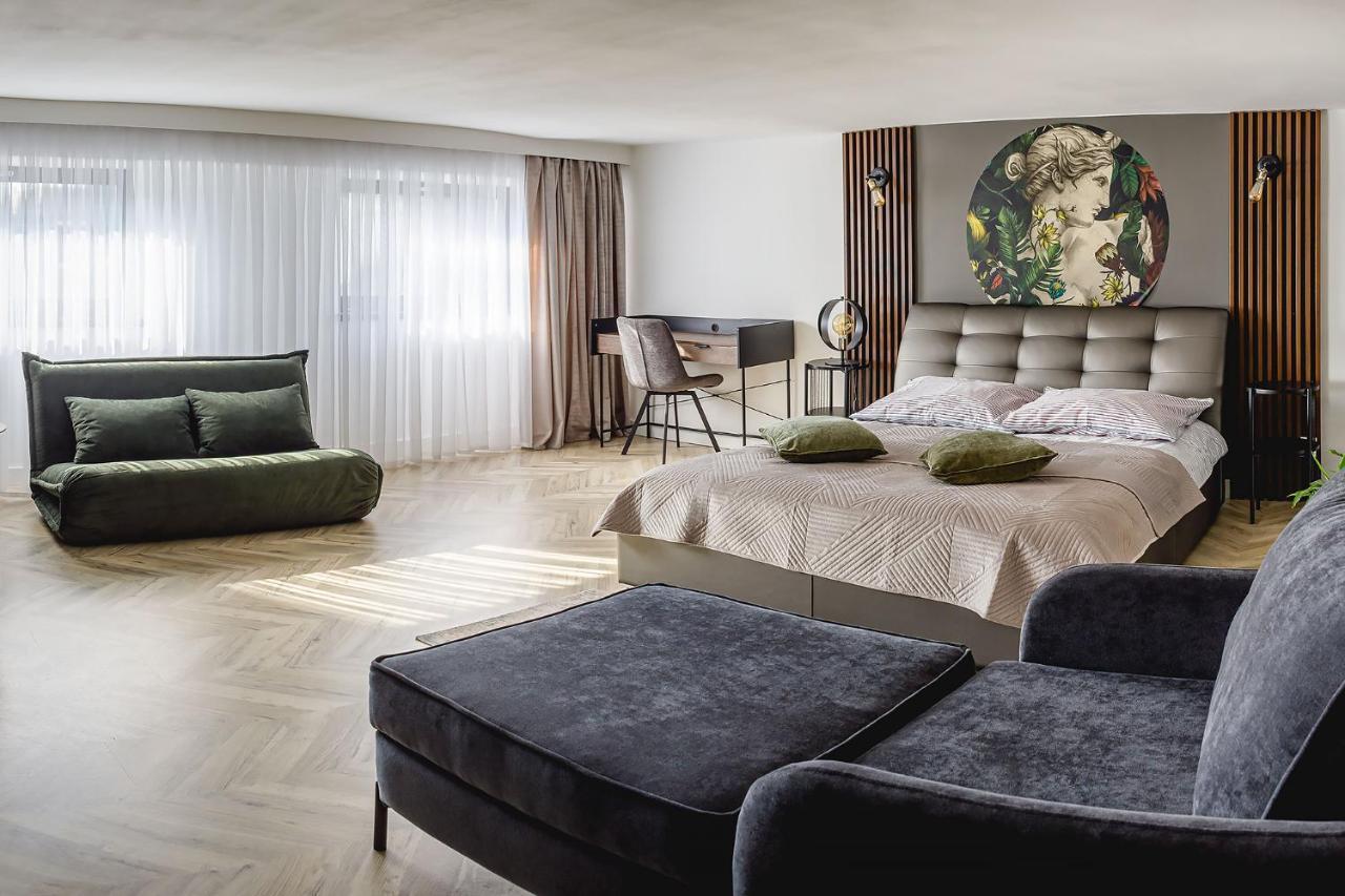Apartament Dwupoziomowy Venus Czestochowa Bagian luar foto