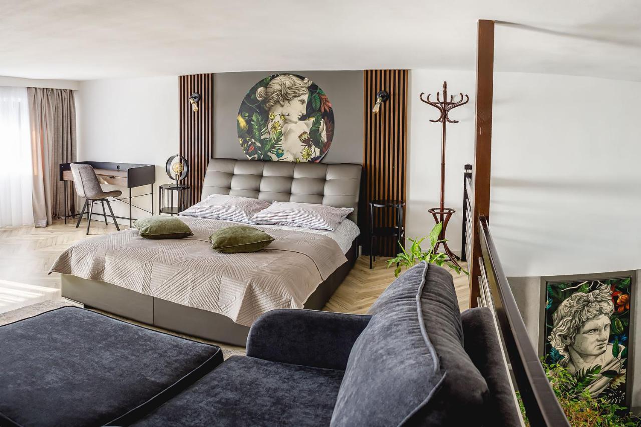 Apartament Dwupoziomowy Venus Czestochowa Bagian luar foto