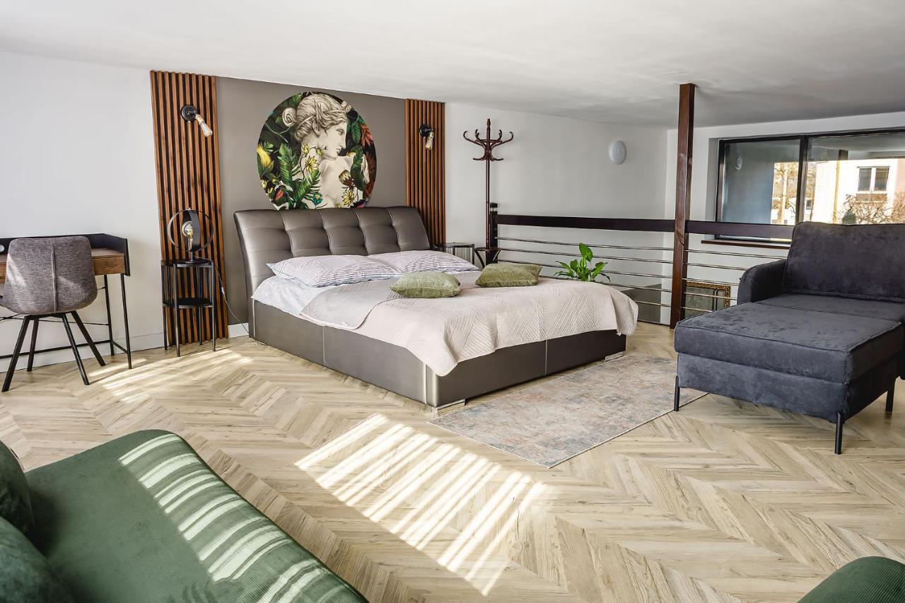 Apartament Dwupoziomowy Venus Czestochowa Bagian luar foto